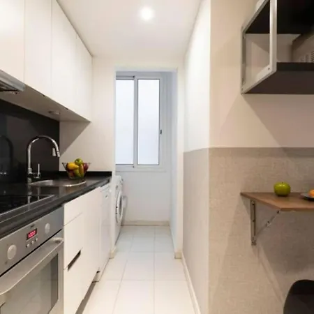 Canela Homes Urquinaona Apartment *