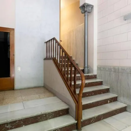 Canela Homes Urquinaona Apartment